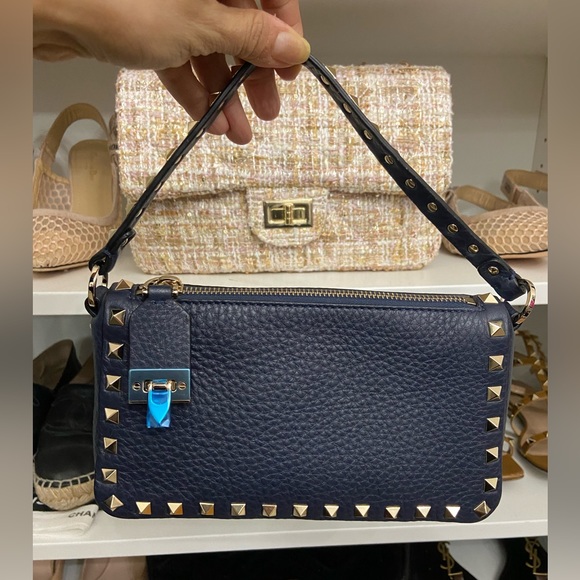 Valentino Handbags - Valentino Add to your collection this Brand new Valentino.